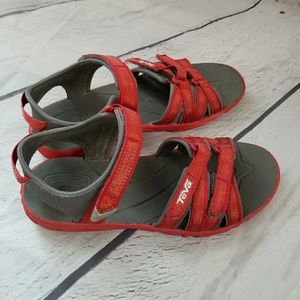 Teva Shoes - Teva tirra metallic red sandals sz 3 Teva Shoes - Teva tirra metallic red sandals sz 3